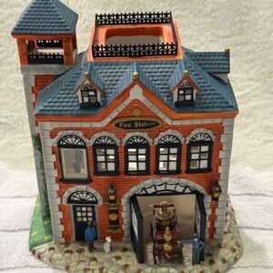 PartyLite Fire Station